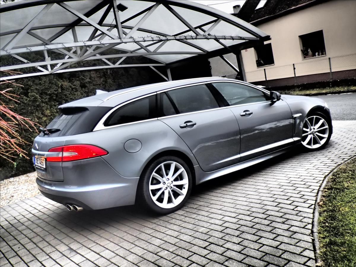 Jaguar XF, 3,0 ČR, Automat, Navigace - fotka 4