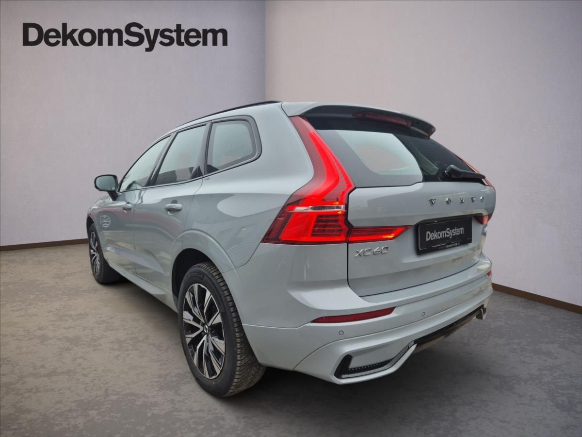 Volvo XC60, 2,0 B4 AWD diesel Plus Dark Au - fotka 4