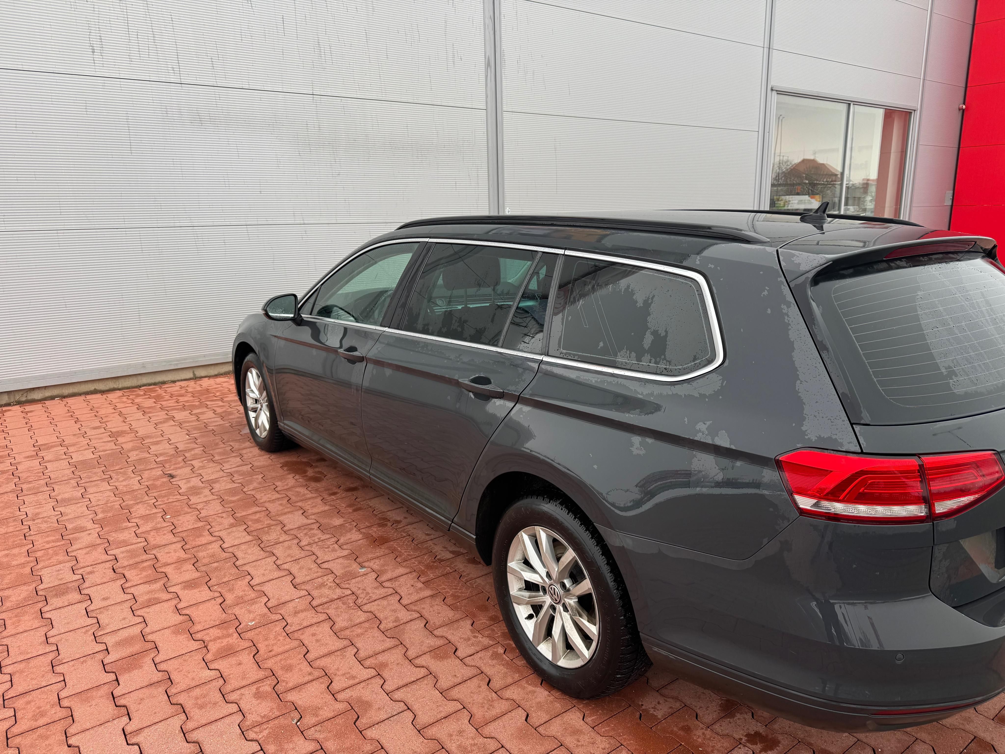 Volkswagen Passat, 2,0TDi 110kW DSG, DPH - fotka 4