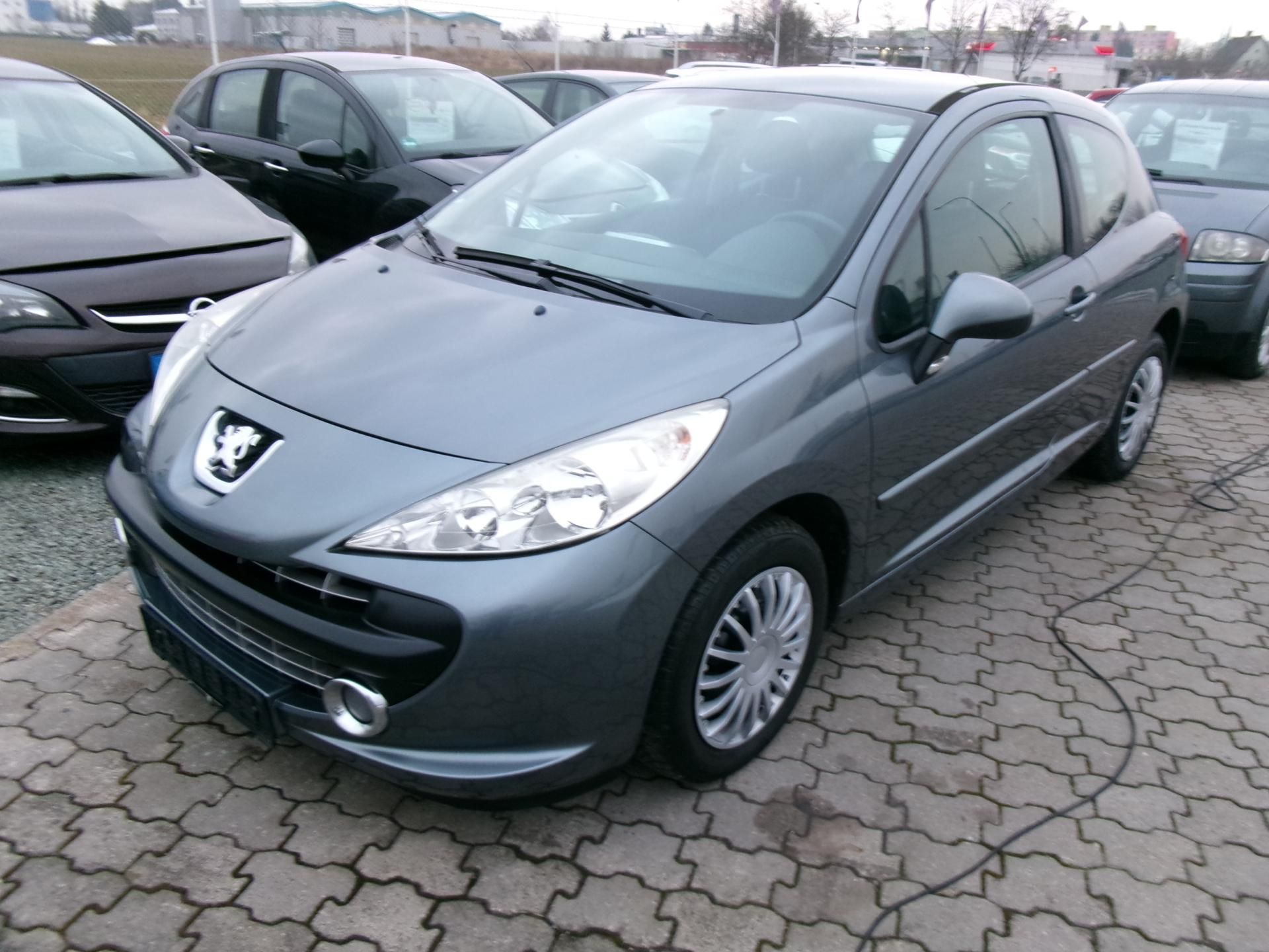Peugeot 207, 1.4i 70kw,klima - fotka 3