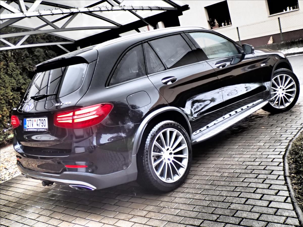 Mercedes-Benz GLC, 3,0 43 AMG, Automat, Tažné - fotka 4