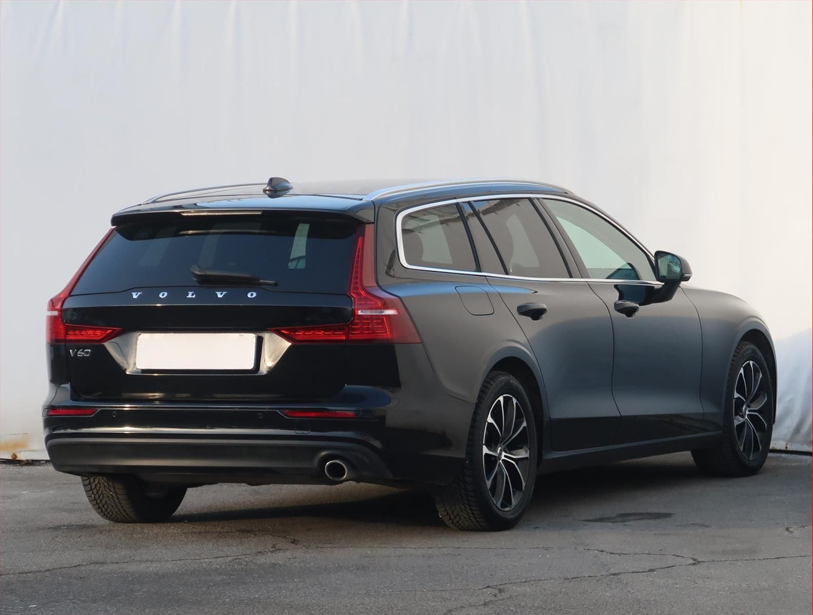 Volvo V60, D3 2.0, Automat, Serv.kniha - fotka 5