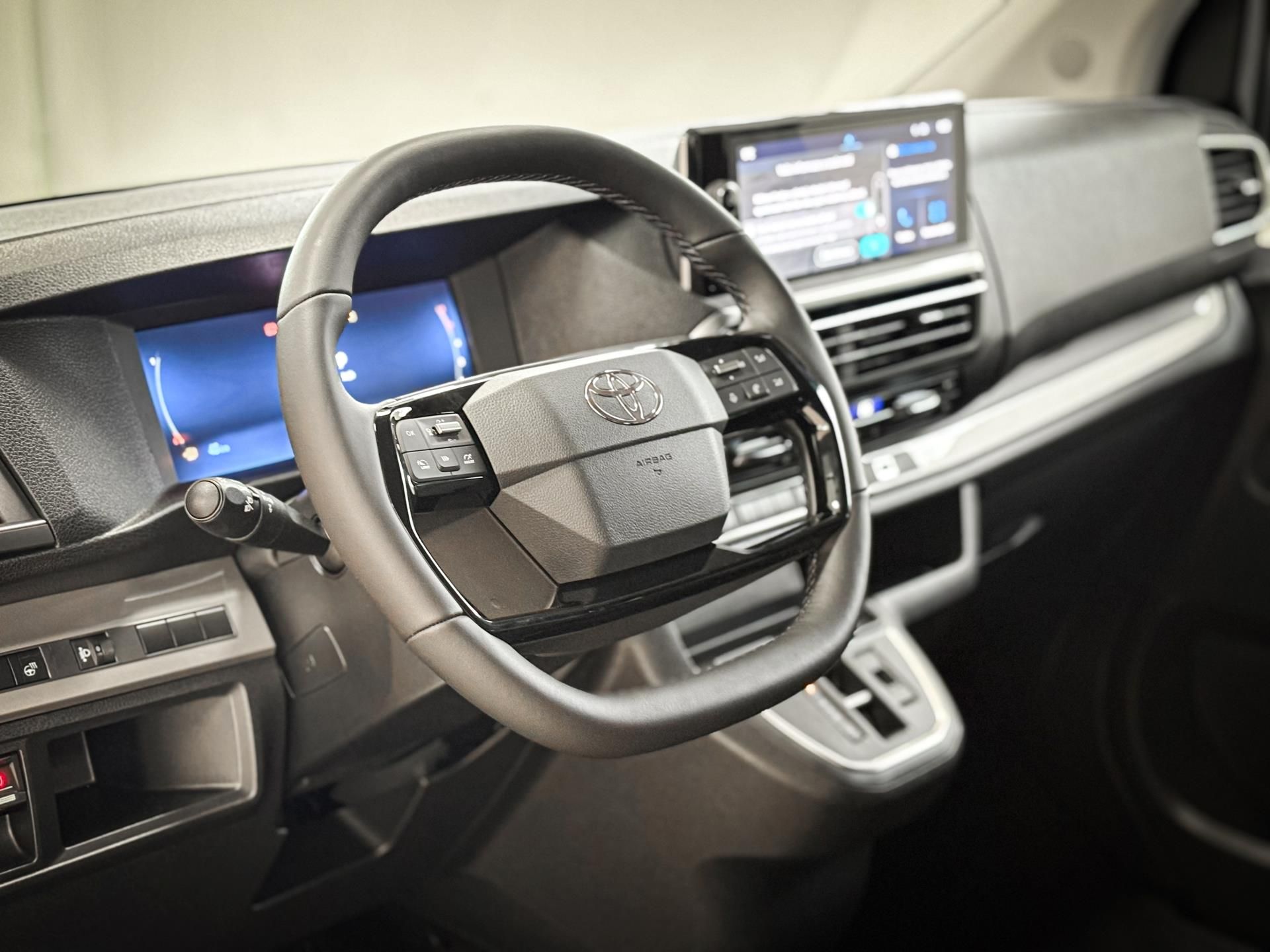 Toyota Proace, Proace Verso BEV - fotka 6