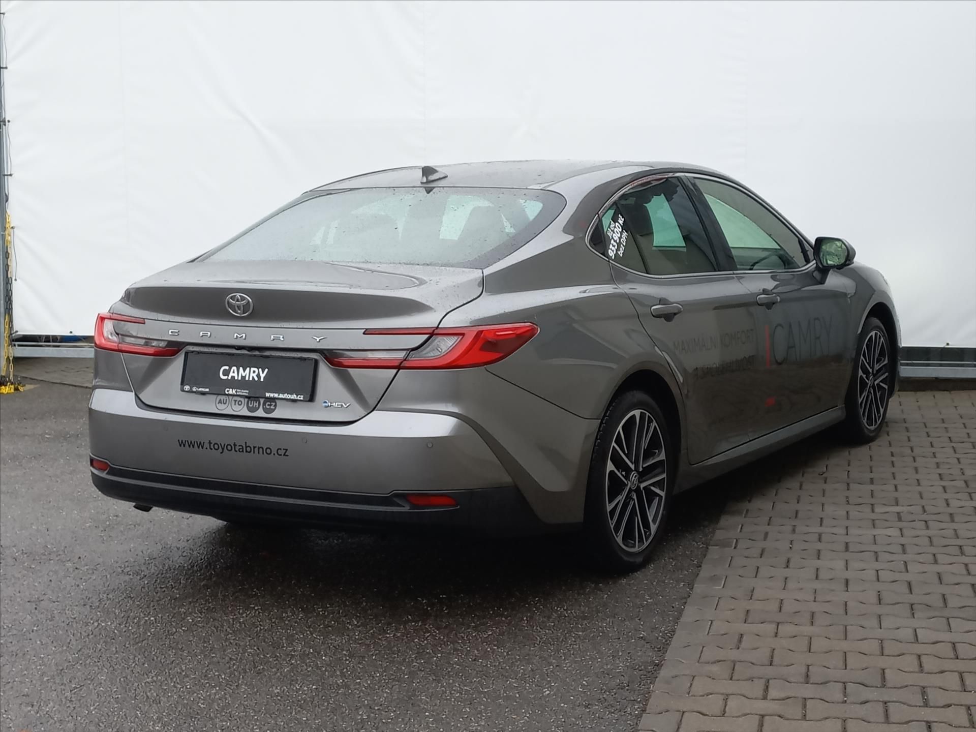 Toyota Camry, 2,5 Hybrid - e-CVT 230k  Execu - fotka 3