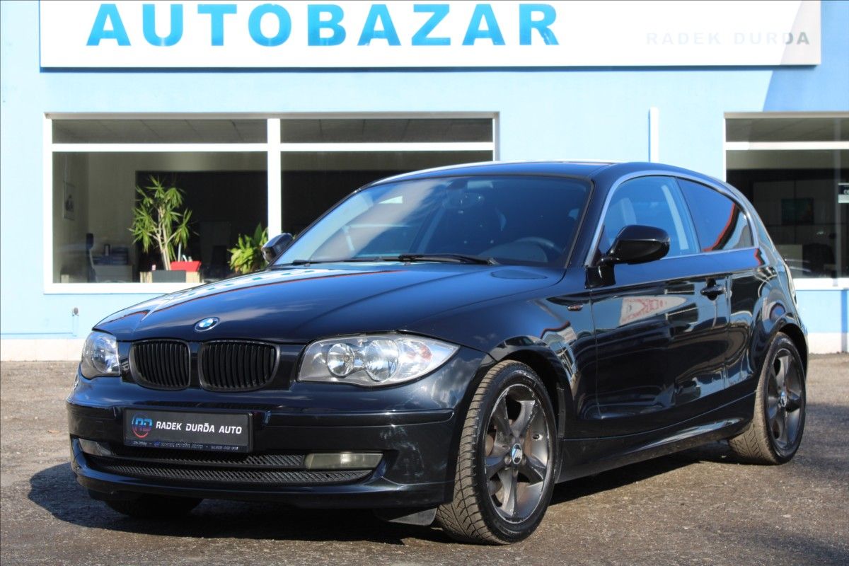 BMW Řada 1, 2,0 118d  KLIMATIZACE