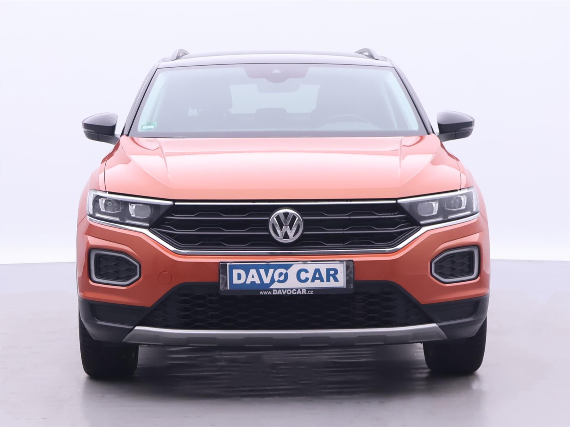 Volkswagen T-Roc, 1,5 TSI DSG Design LED Tažné - fotka 2