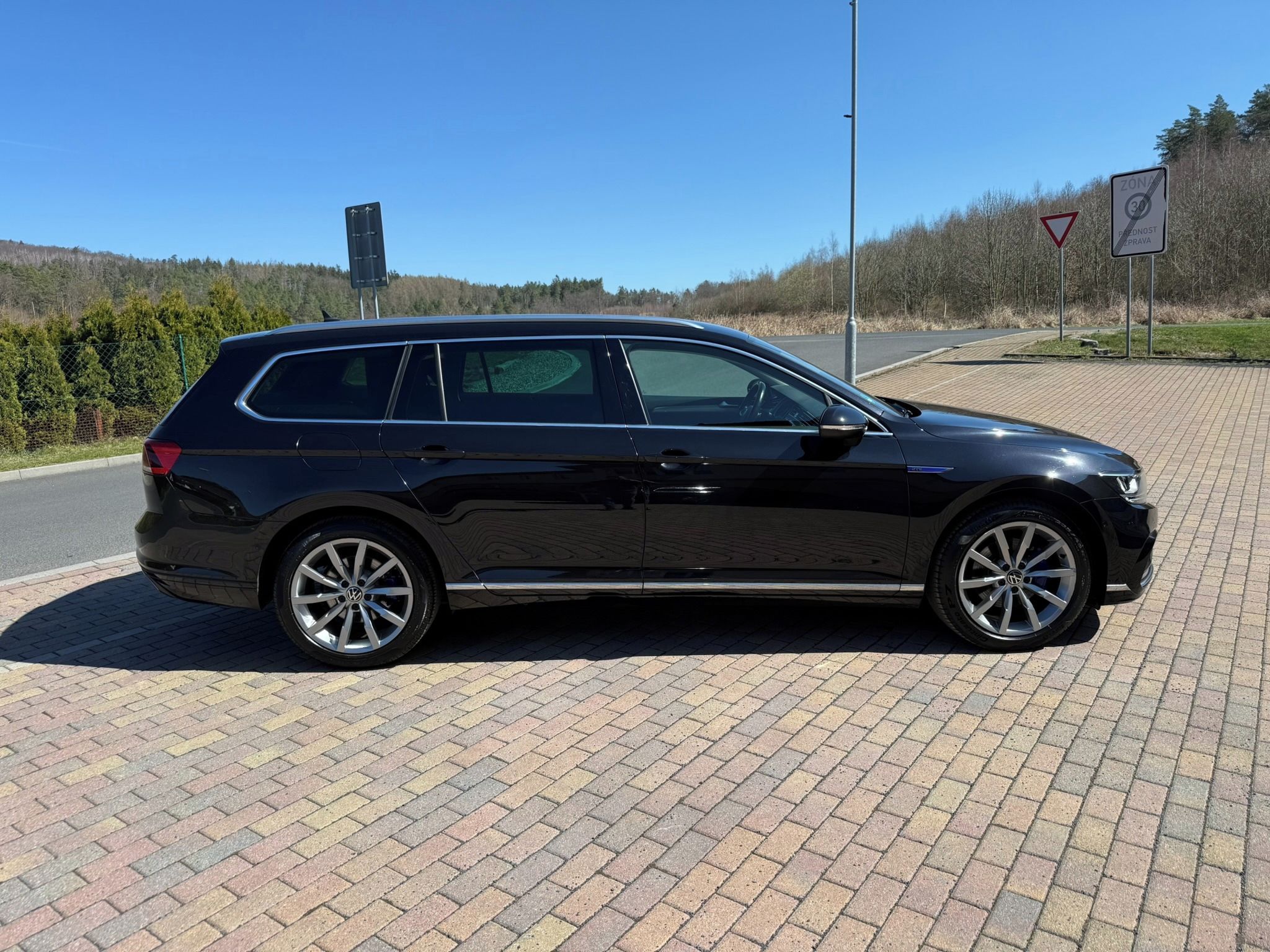 Volkswagen Passat, 1.4 GTE 160kW PLUG-IN HYBRID - fotka 6