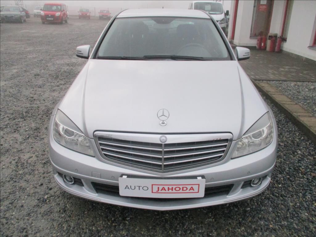 Mercedes-Benz Třídy C, 1,8 C180 K, NAVI, serviska, - fotka 2
