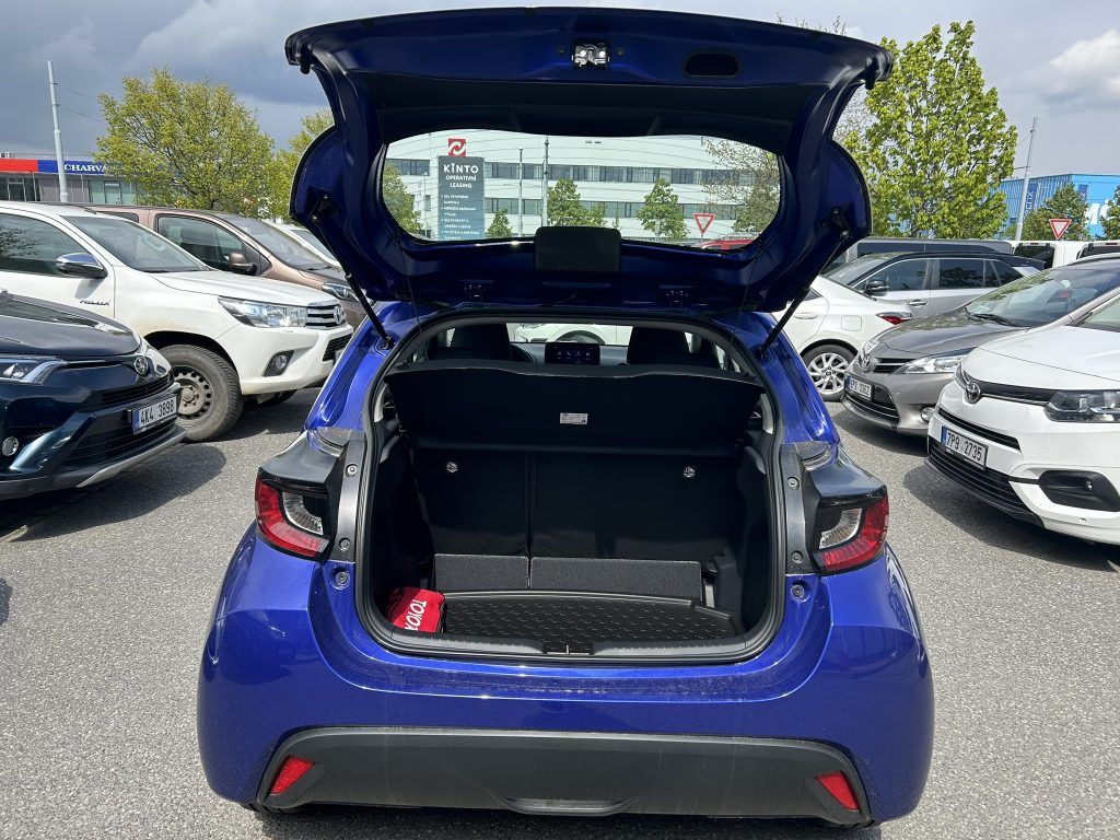 Toyota Yaris, 1.5 Hybrid ODBĚR 6/2026 - fotka 6