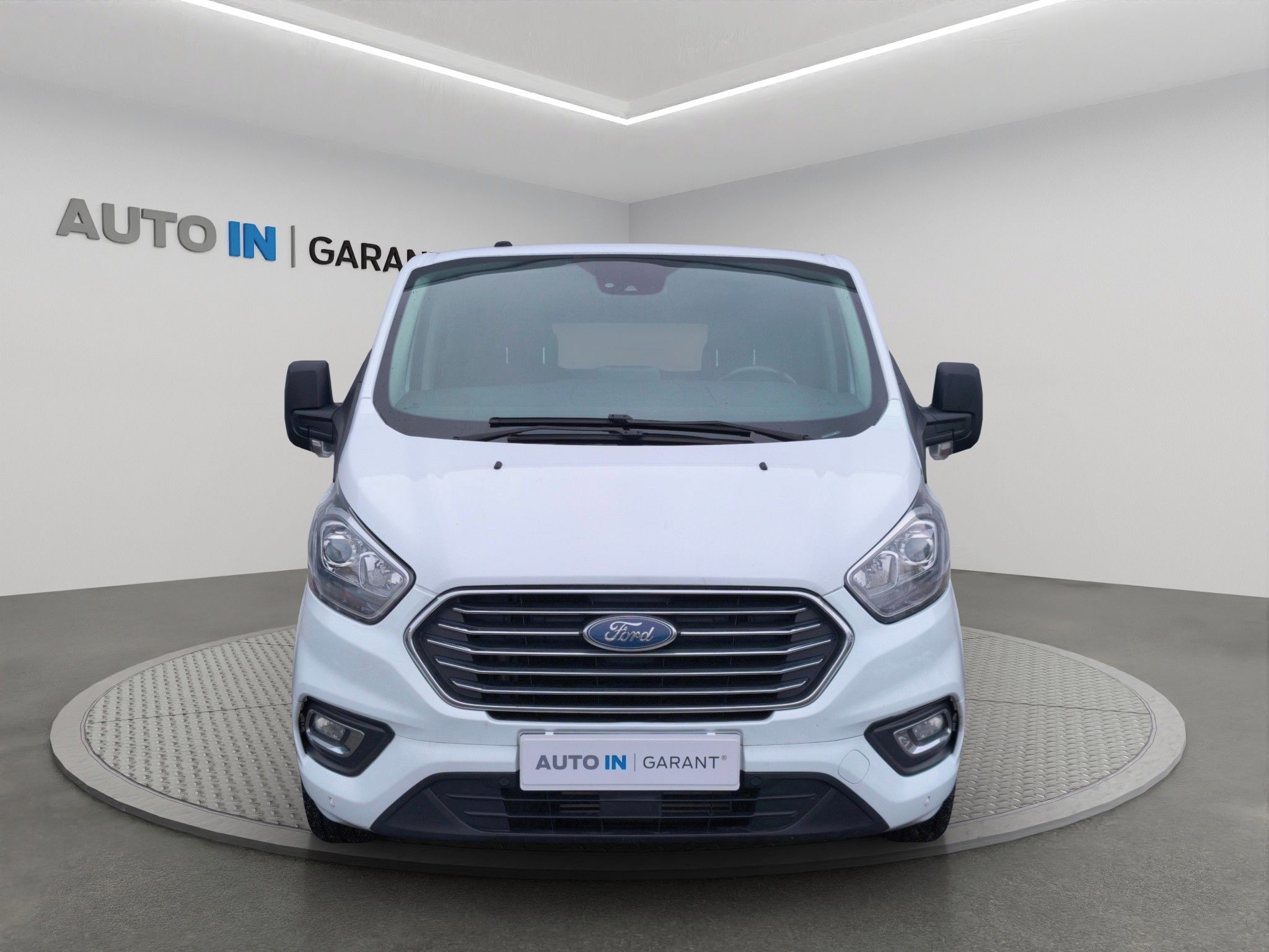 Ford Tourneo Custom, 2.0 TDCi EcoBlue 79KW, ČR, taž - fotka 2