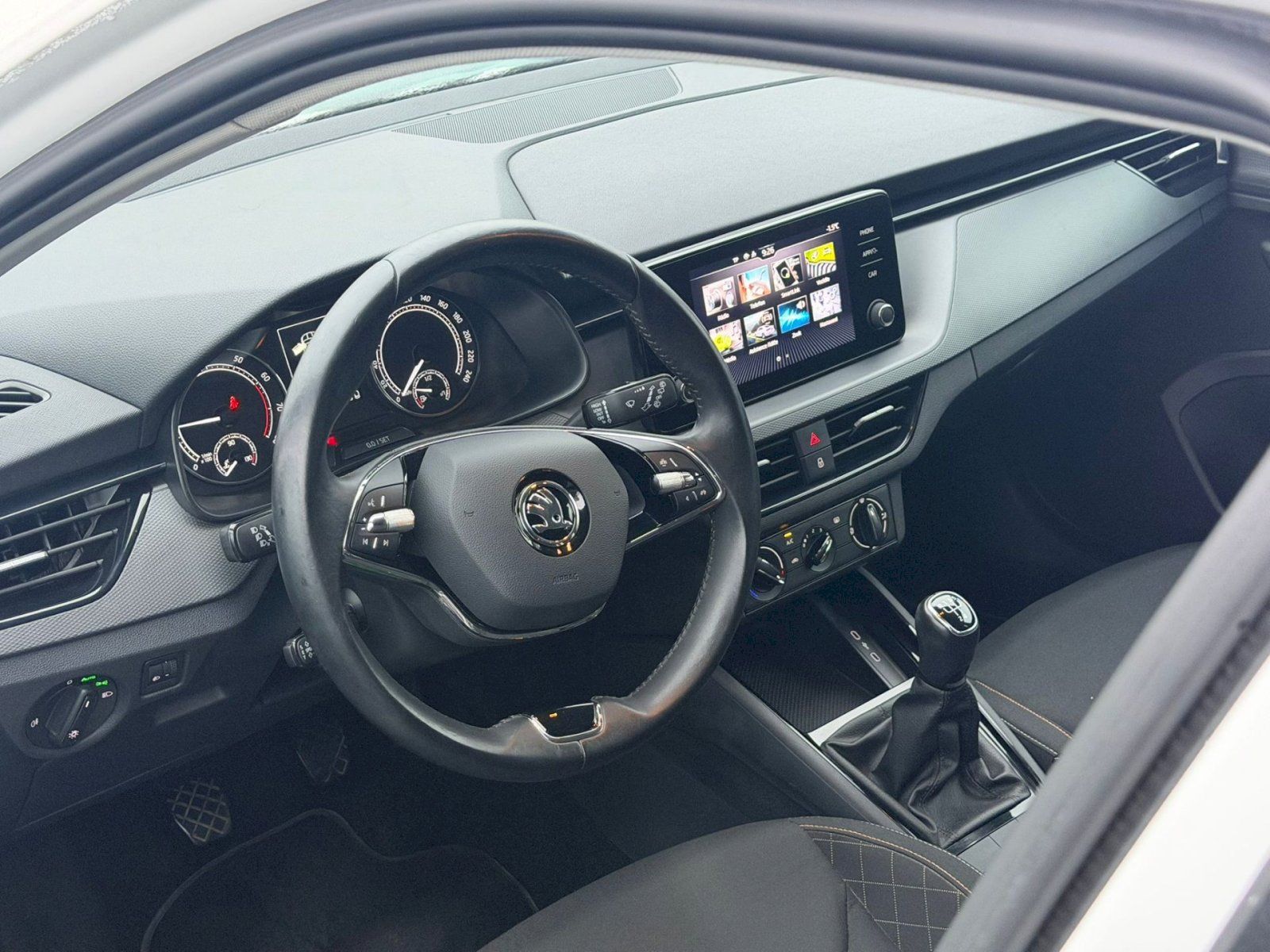 Škoda Kamiq, Ambition 1,0 TSI 70 kW 5° MP - fotka 6
