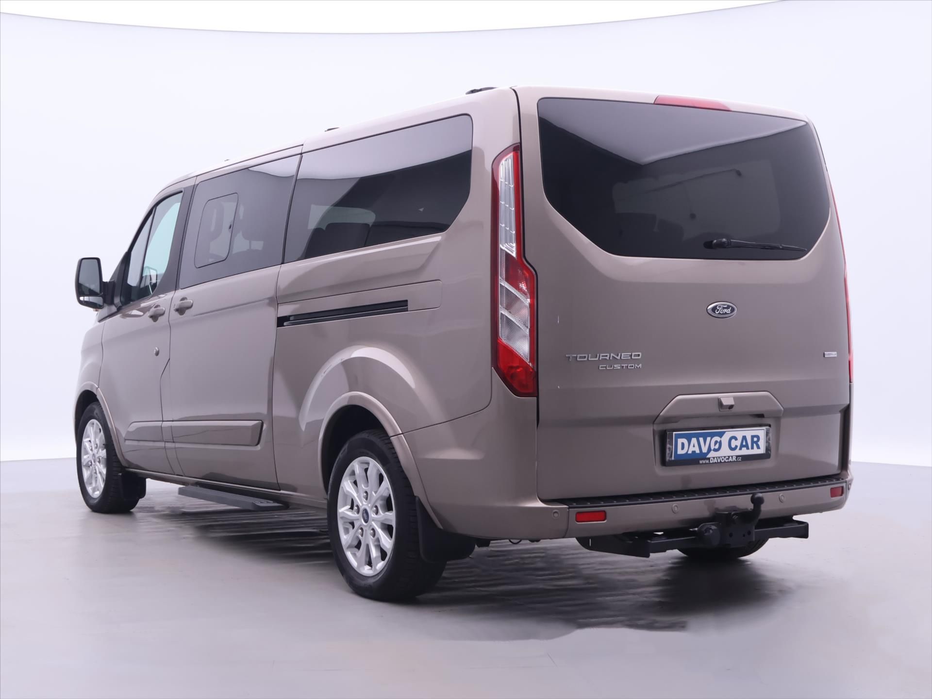 Ford Tourneo Custom, 2,0 TDCI 125kW L2 Titanium DPH - fotka 5