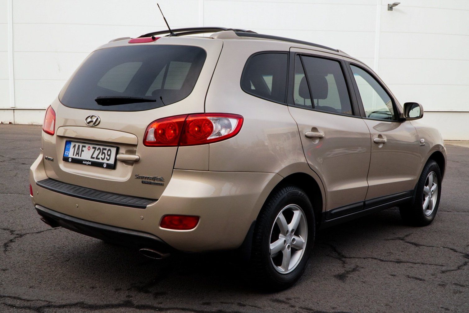 Hyundai Santa Fe, 2.2 CRDI 4X4 7 MÍST PREMIUM - fotka 5