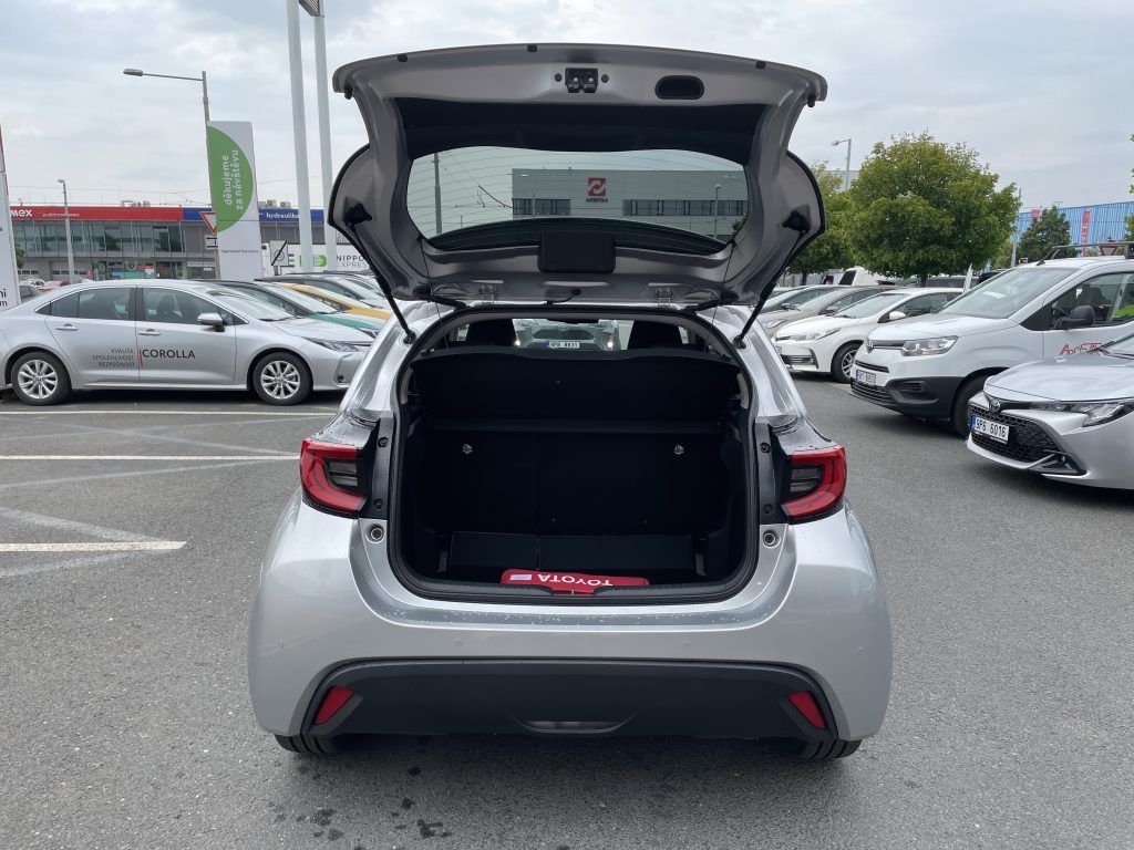 Toyota Yaris, 1.5 Hybrid Style ODBĚR 6/2026 - fotka 5