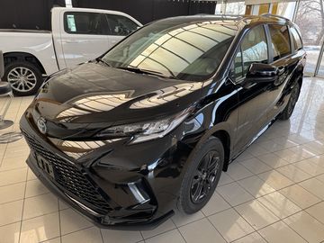 XSE 2,5 HEV AWD