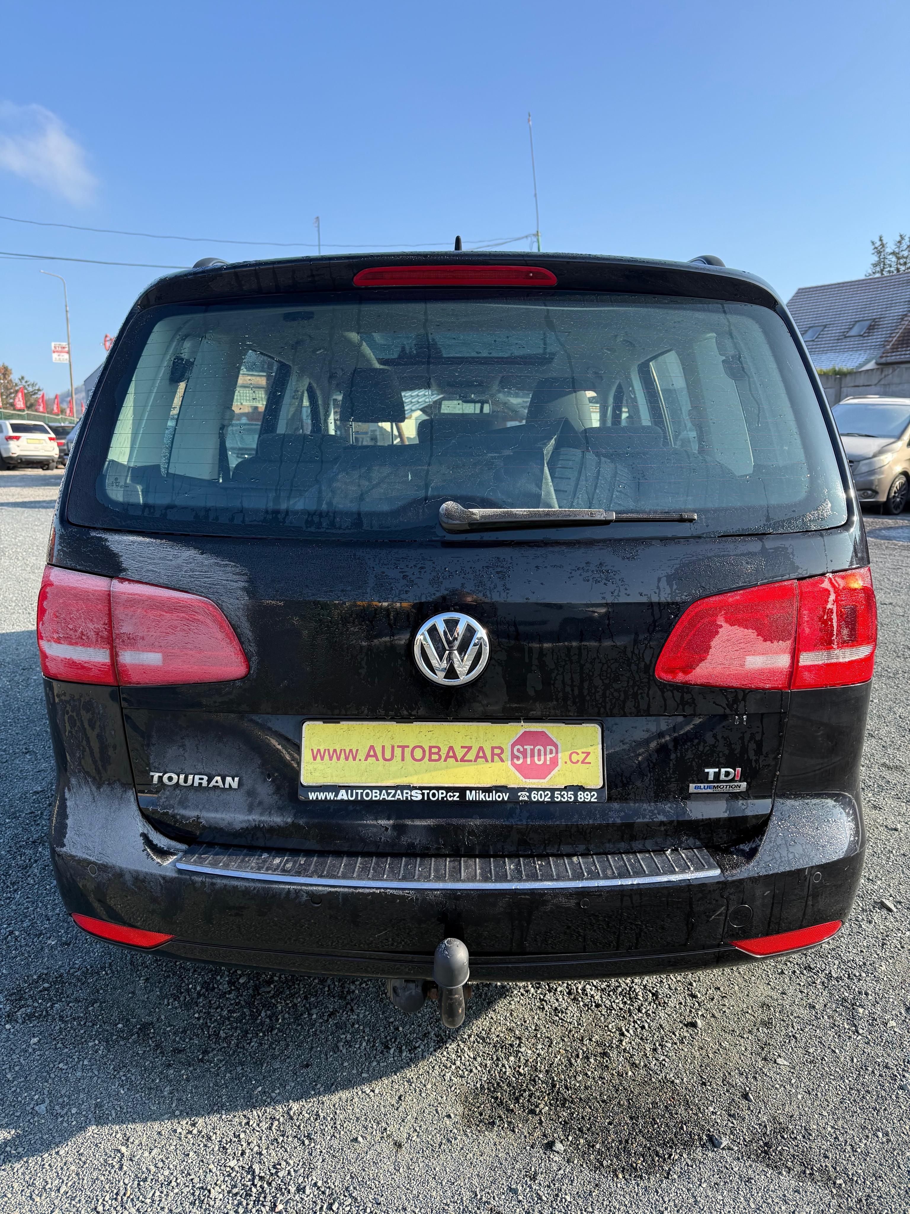 Volkswagen Touran, 1.6 TDI 77 kW DSG 7-MÍST 2.MAJ - fotka 5