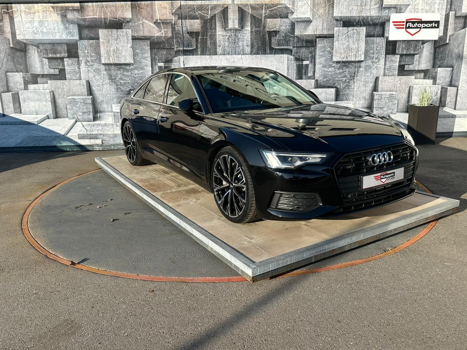 Audi A6, 55TFSi, 250KW,4x4,DPH, HEAD-UP