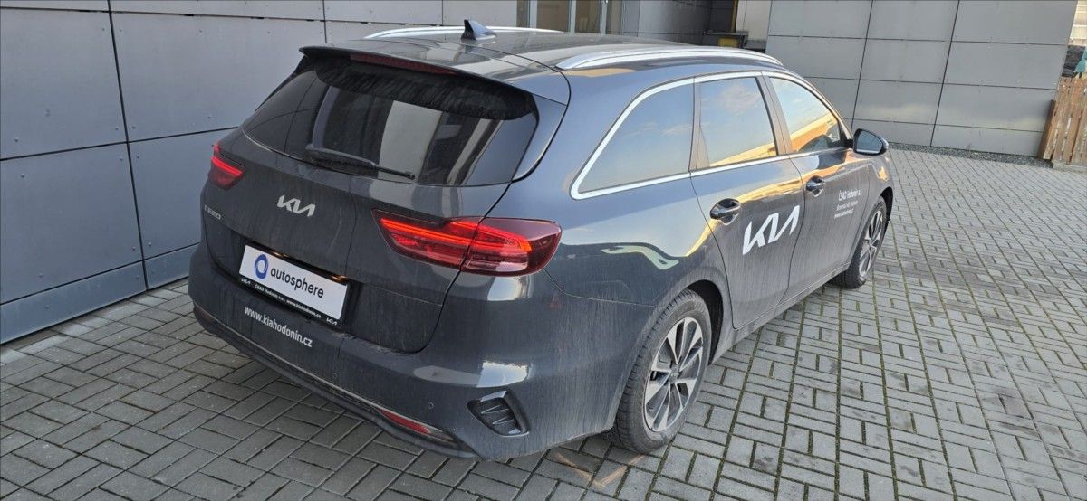 Kia Cee´d, 1,5 SW TOP - fotka 2