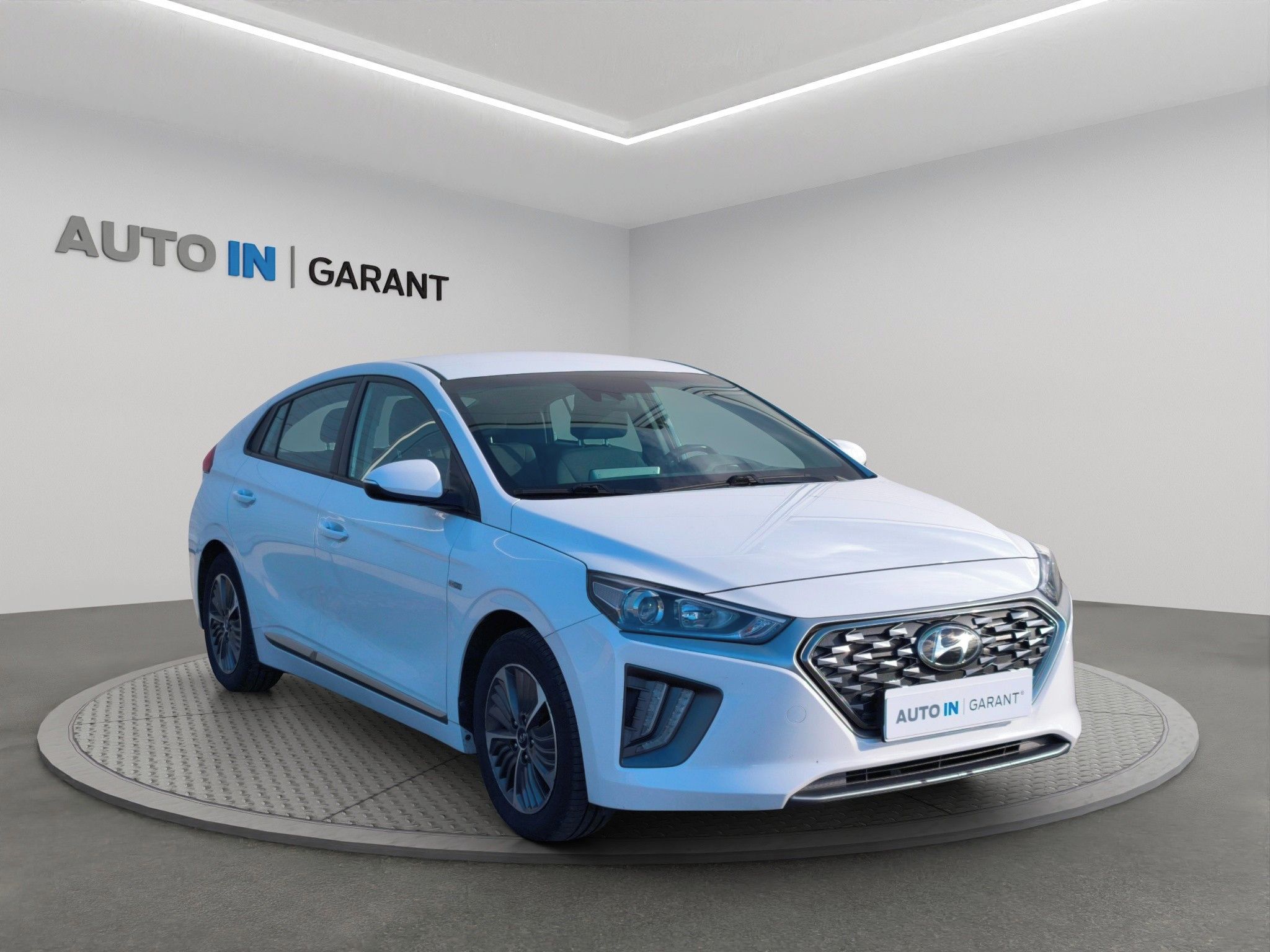 Hyundai Ioniq, PHEV, ČR, 1. majitel, DPH - fotka 3