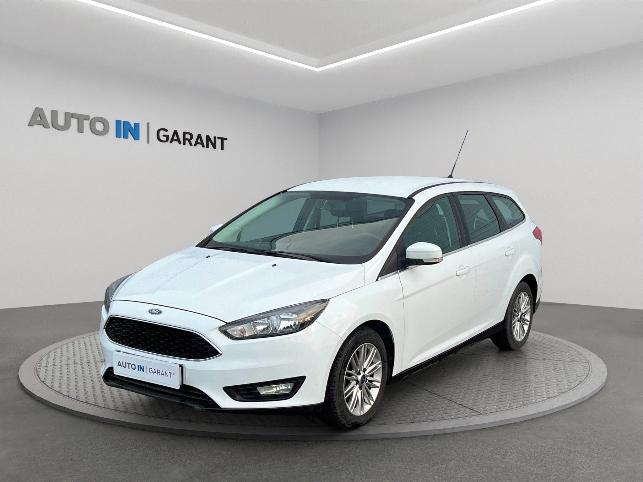 Ford Focus, 1.0 92kw, Nové v ČR