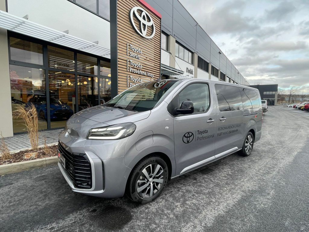 Toyota Proace Verso, EV L2 136HP 75 KWh Family 8S - fotka 2