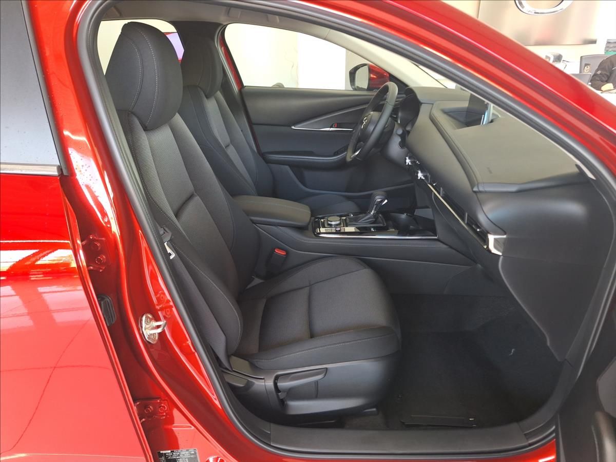Mazda CX-30, 2.5 G 140k 6AT FWD Centre-Line - fotka 6