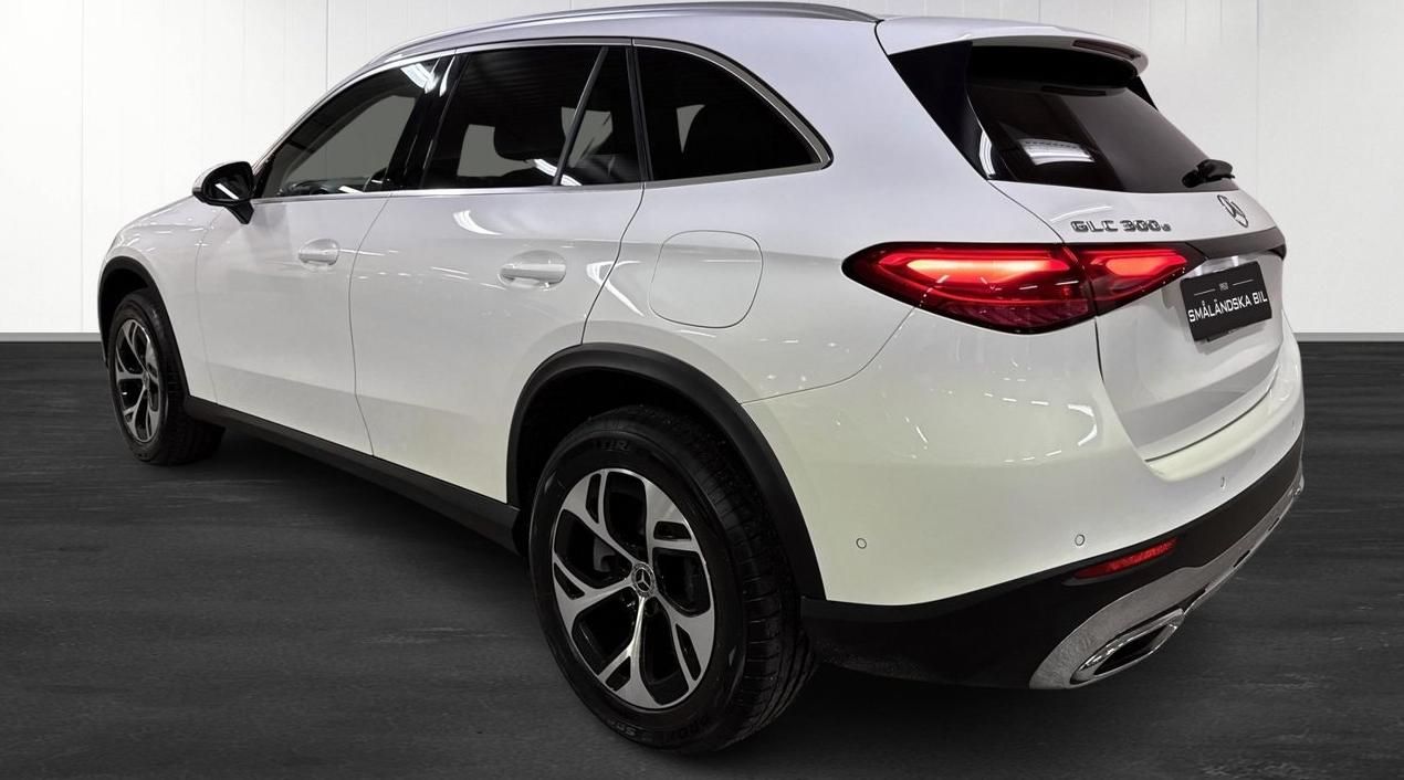 Mercedes-Benz GLC, 300 e 4MATIC AMG Tažné - fotka 3