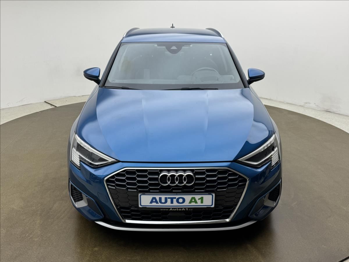Audi A3, 1,5 110kW HUD ZÁRUKA LED ACC - fotka 2