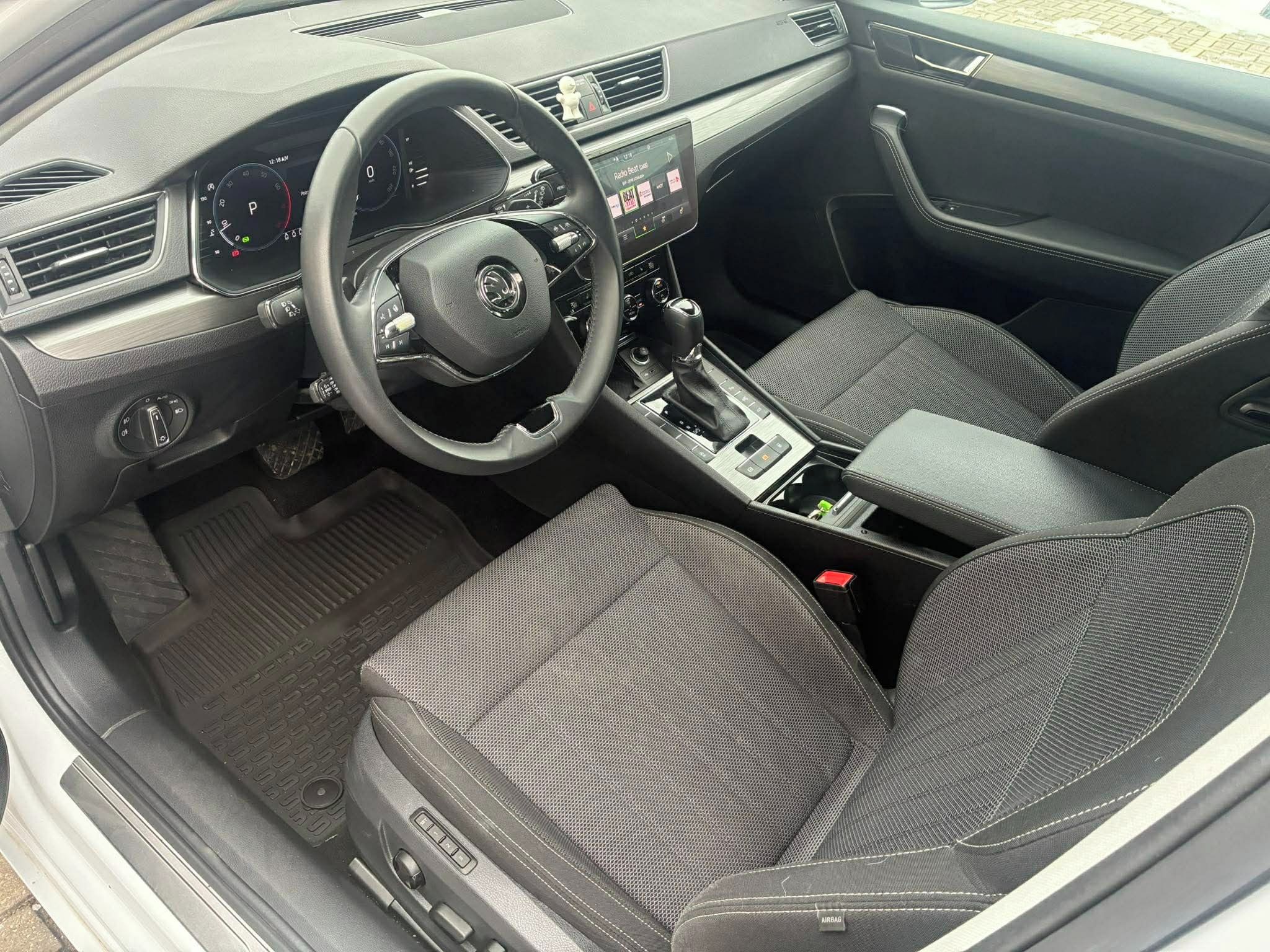 Škoda Superb, 1.5 TSI 110kw DSG Style - fotka 6