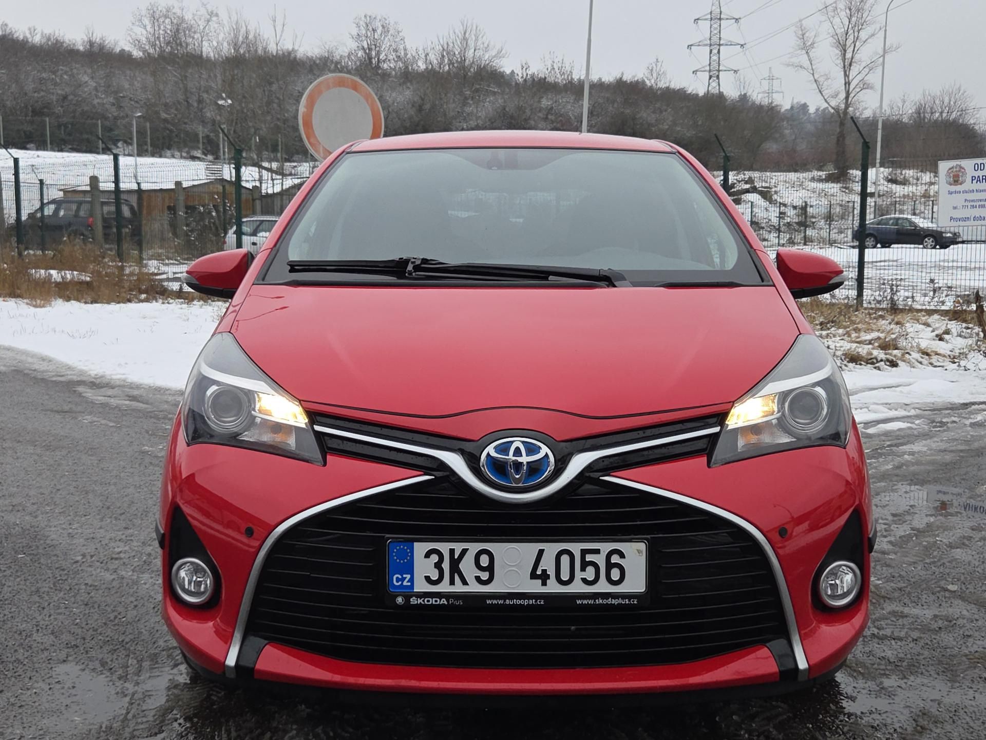 Toyota Yaris, na splátky všem od 10%akontace - fotka 2