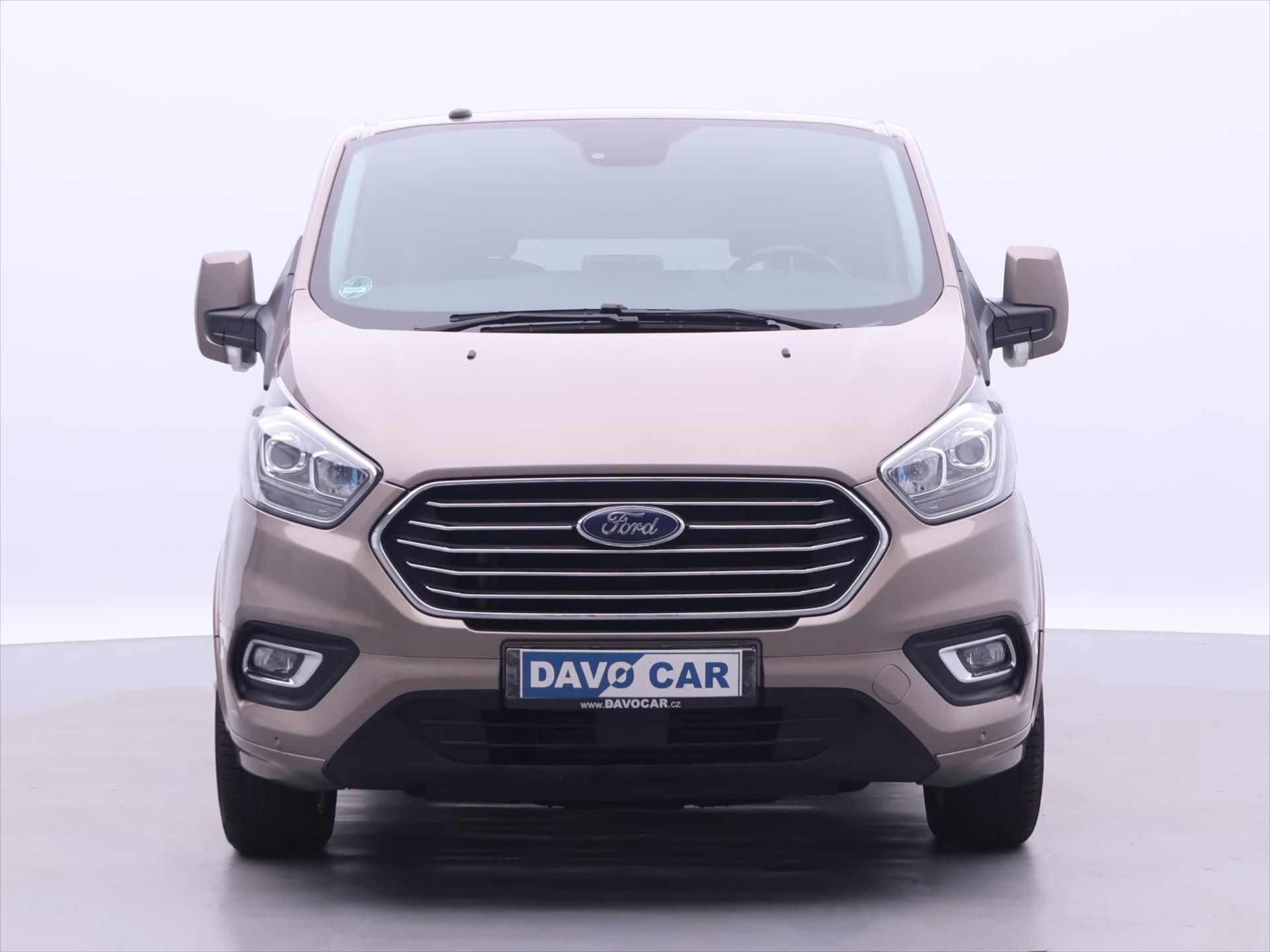 Ford Tourneo Custom, 2,0 TDCI 125kW L2 Titanium DPH - fotka 2
