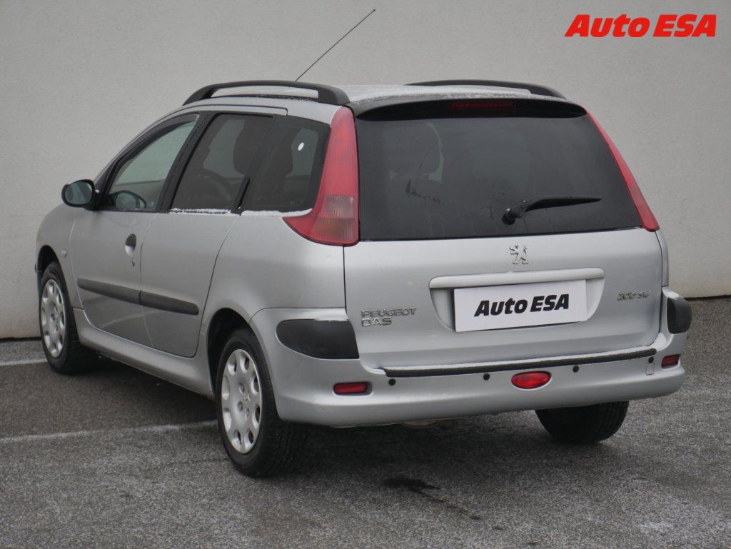 Peugeot 206, 1.1i SW,AC - fotka 6
