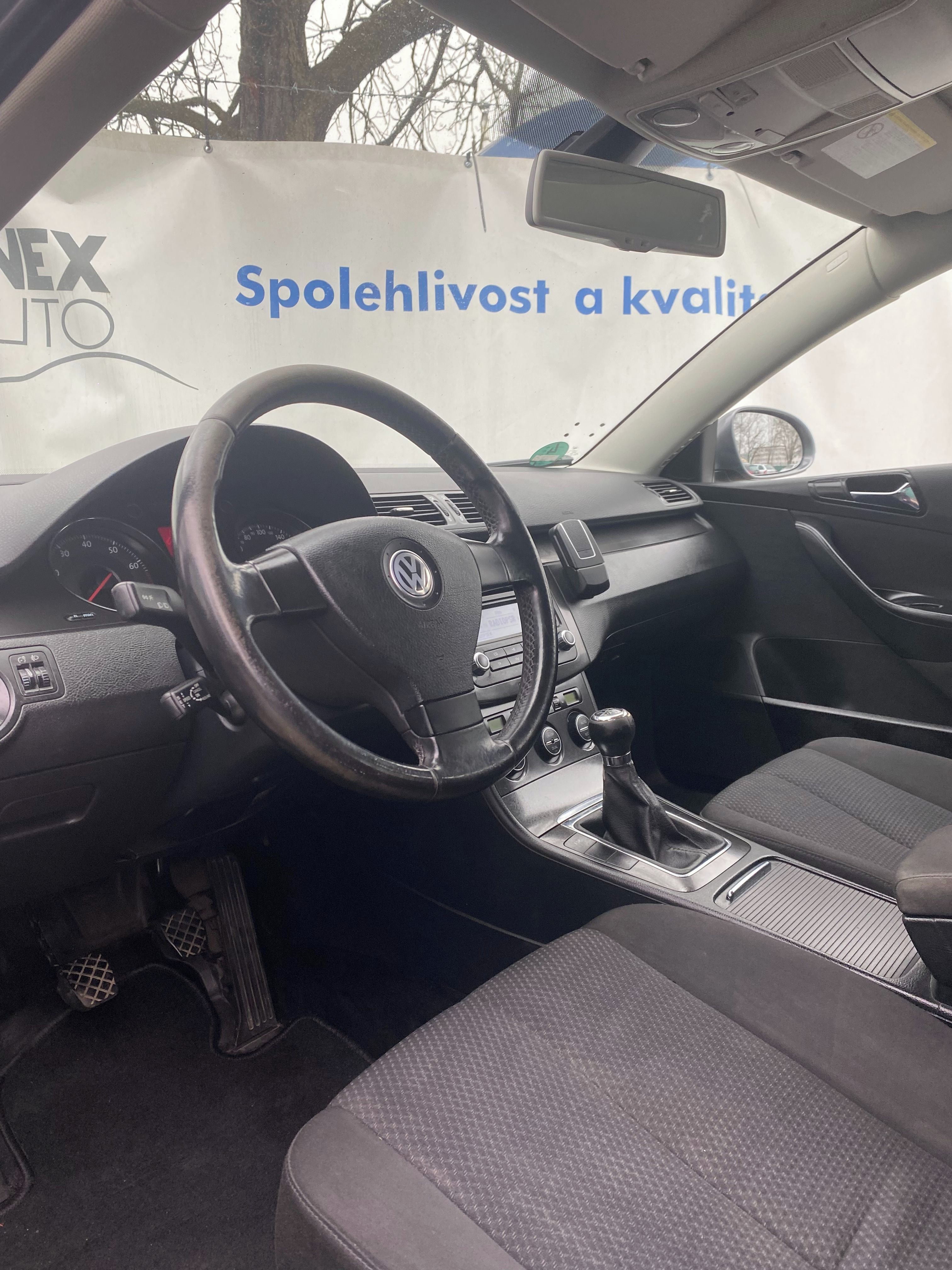 Volkswagen Passat, 1.6 FSI, SERVISNÍ HISTORIE - fotka 6