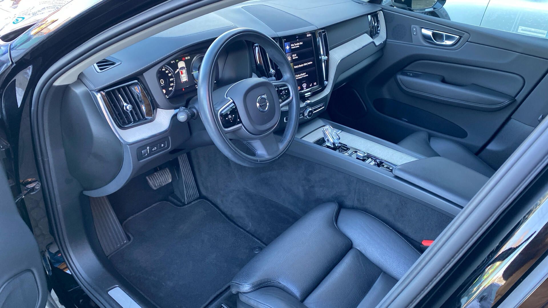 Volvo XC60, INSCRIPTION, T6 AWD RECHARGE, - fotka 5