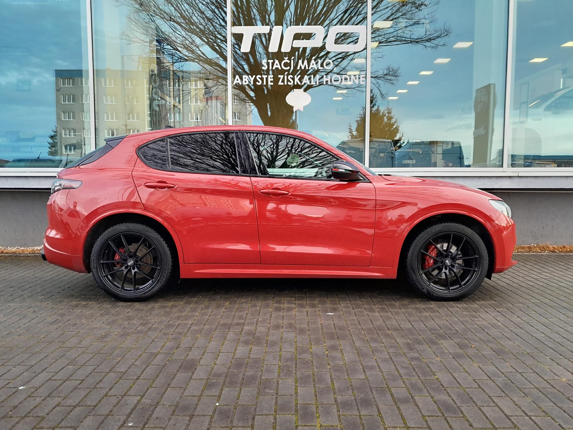 Alfa Romeo Stelvio, Tributo It. 2,2 MTJ 210PS ČR - fotka 5