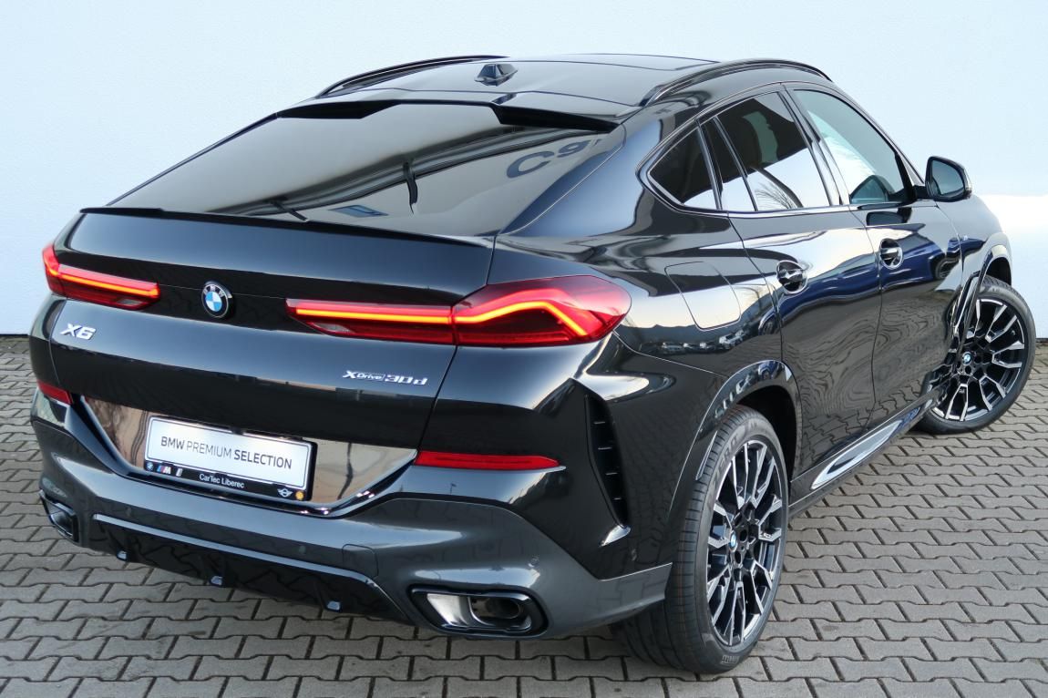 BMW X6, xDrive30d - fotka 3