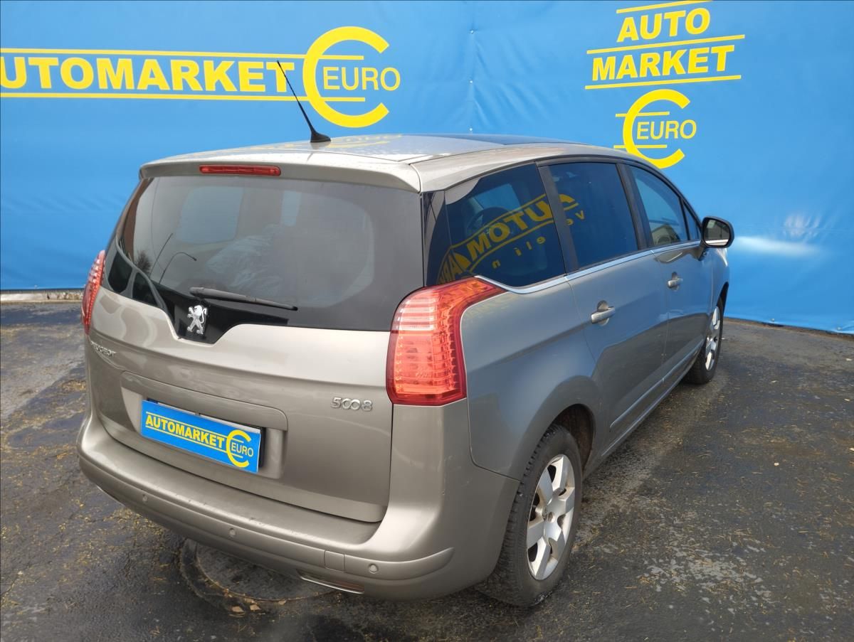 Peugeot 5008, 1,6 Hdi - fotka 4