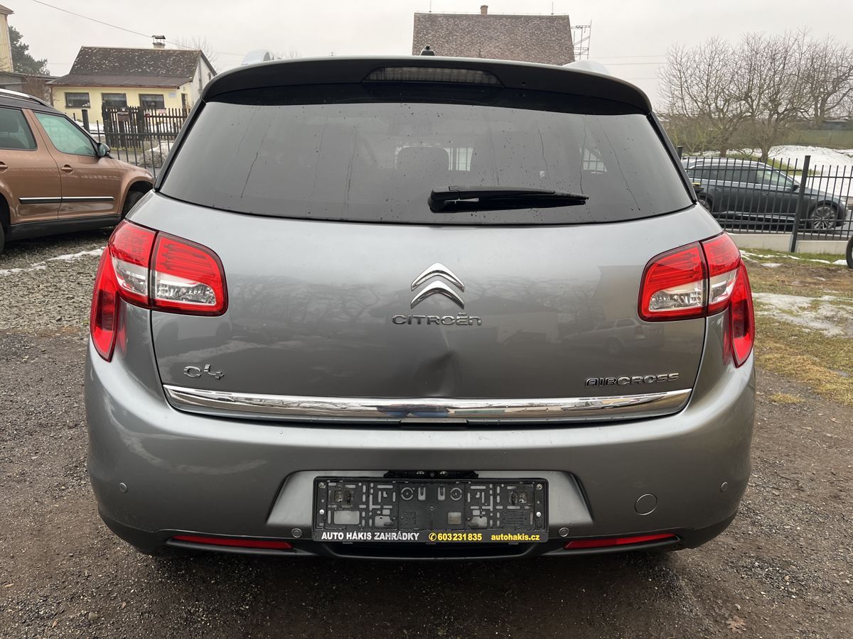 Citroën C4 Aircross, 4x4+MÁLO KM++ - fotka 4