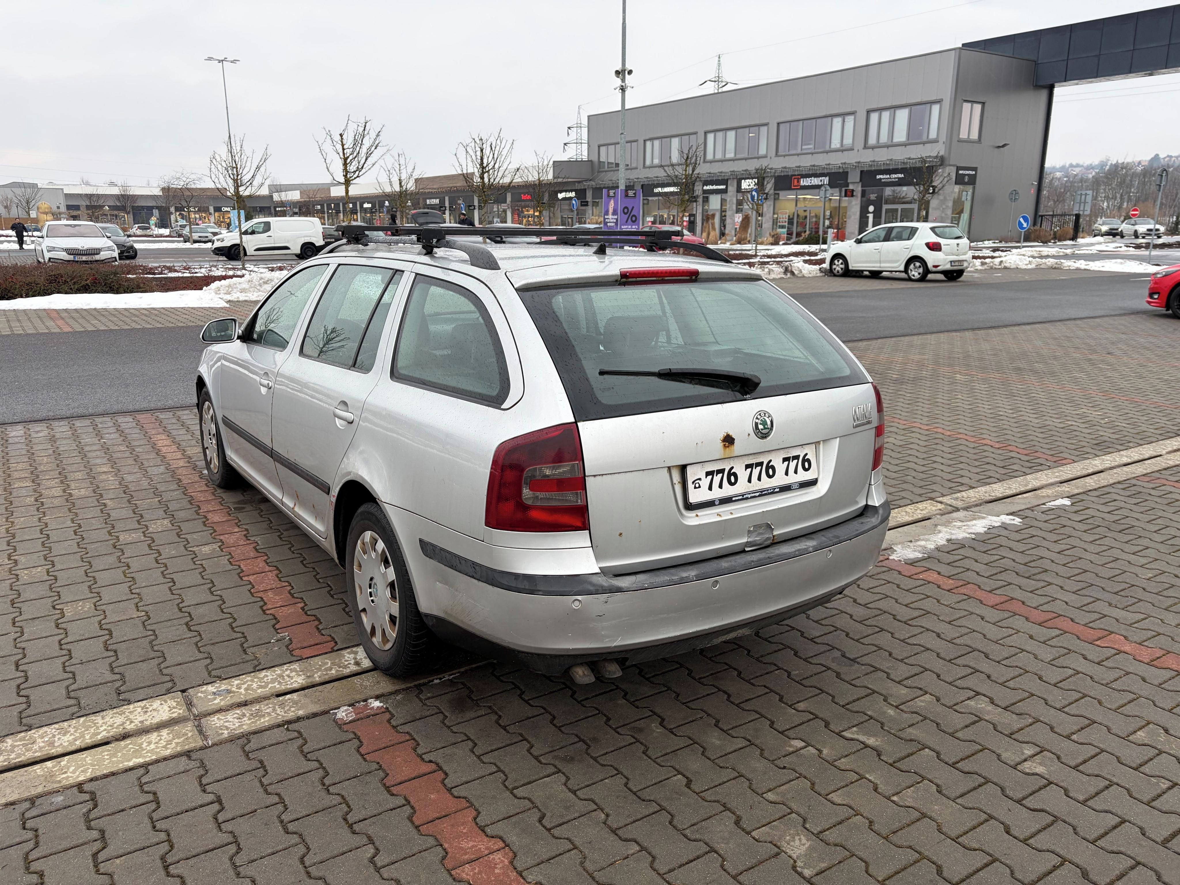 Škoda Octavia, II 2.0 TDi 6 rychlostí - fotka 5