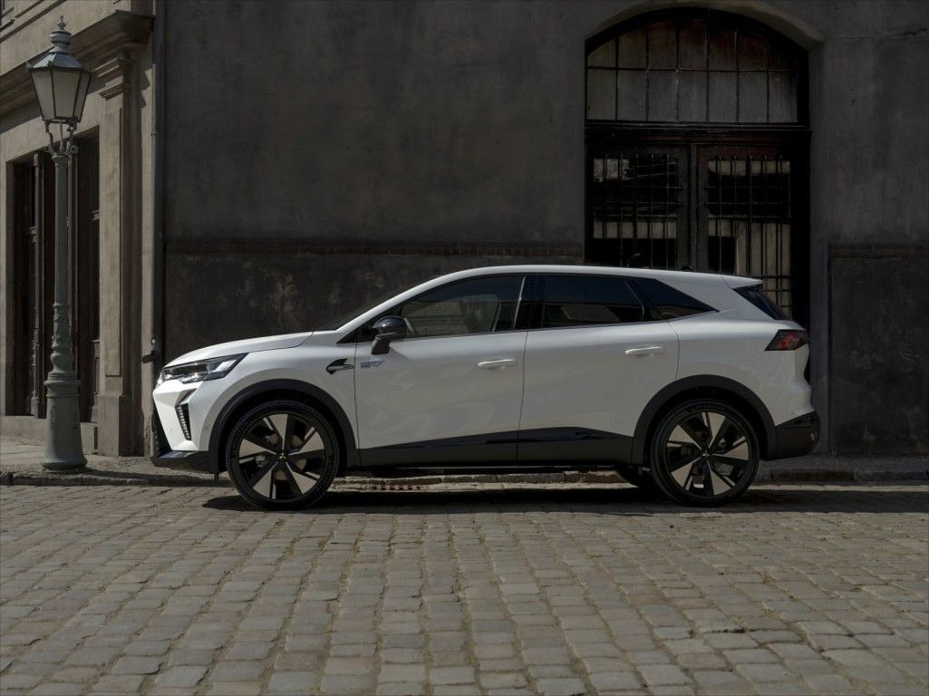 Mitsubishi Grandis, 1.3 6MT M-HYBRID  INVITE+ - fotka 3