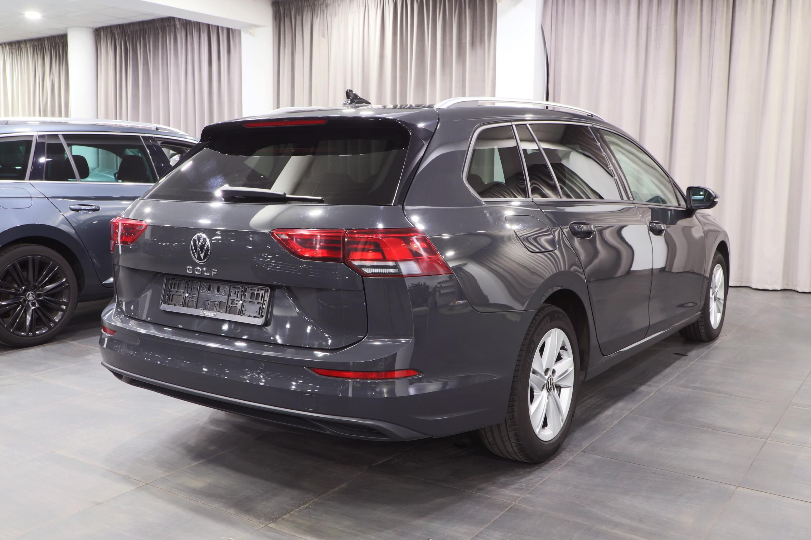 Volkswagen Golf Variant, Full LED 2.0TDI 110kW Manual - fotka 3