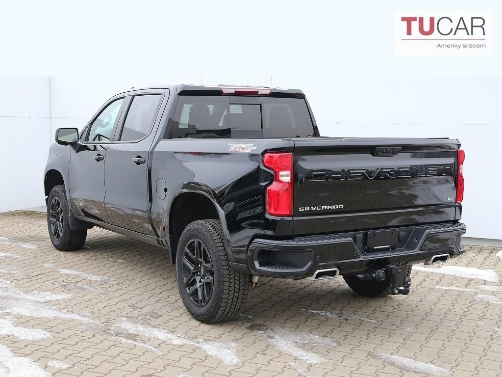 Chevrolet Silverado, 6.2 V8 Trail Boss Z71 - fotka 4