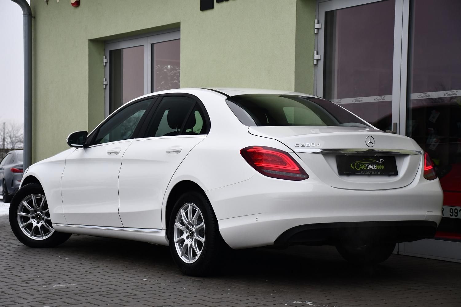 Mercedes-Benz Třídy C, 200d PRAV. SERVIS MB 2xPNEU - fotka 4