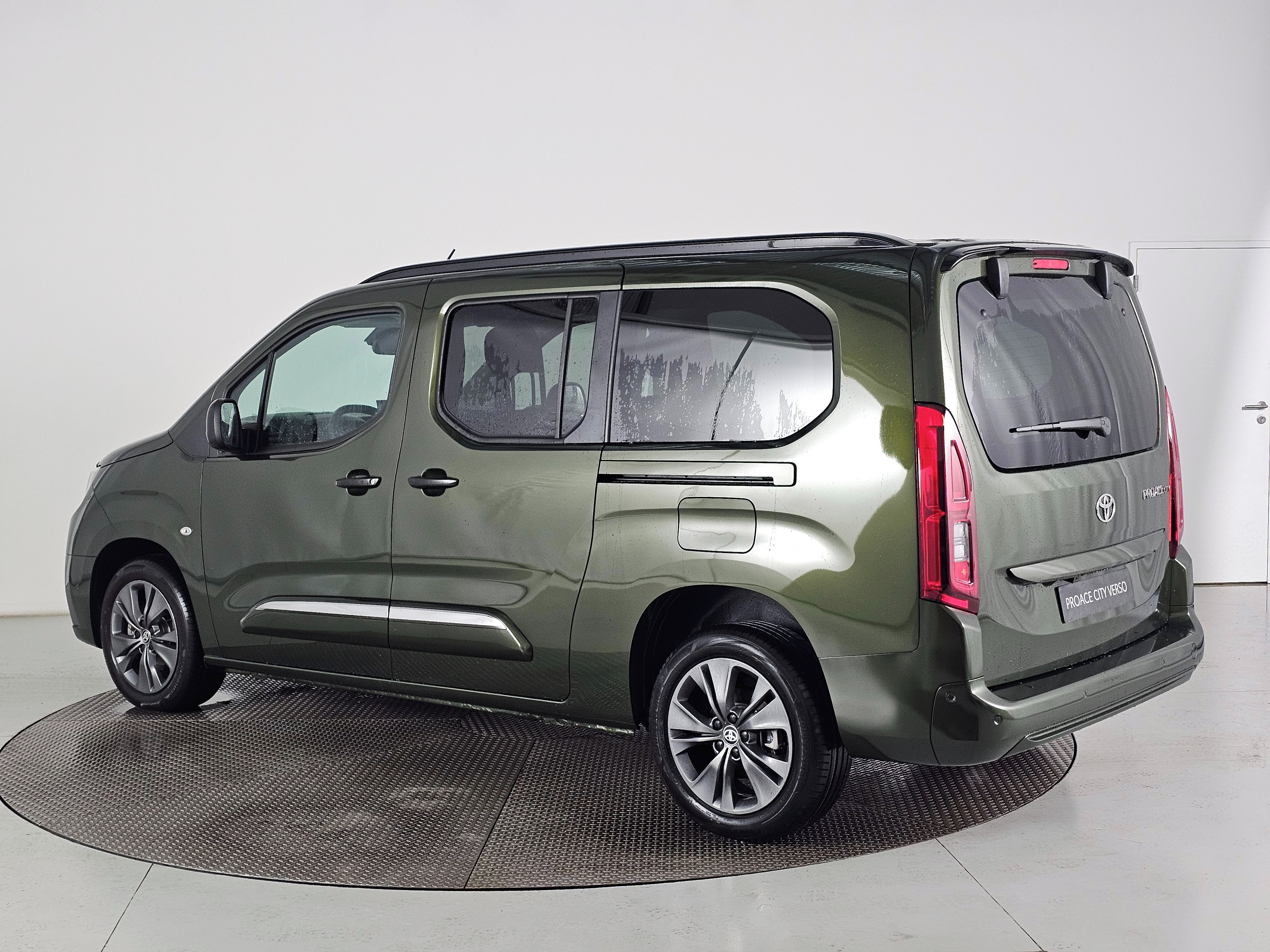 Toyota Proace City Verso, 1.5D 130k VIP 7S Long - fotka 6