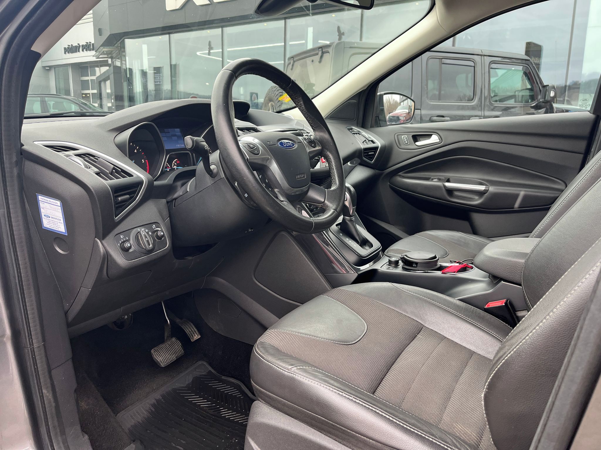 Ford Kuga, 2.0 TDCi 120kW TITANIUM AT6 4x - fotka 5