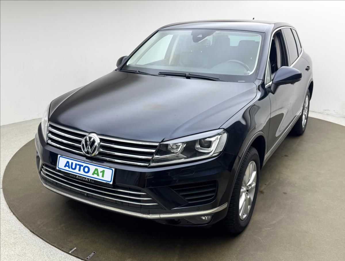 Volkswagen Touareg, 3,0 ACC 360° TZ PEČLIVÝ SERVIS