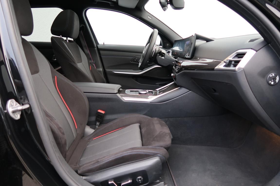 BMW Řada 3, M340i xDrive Touring - fotka 4