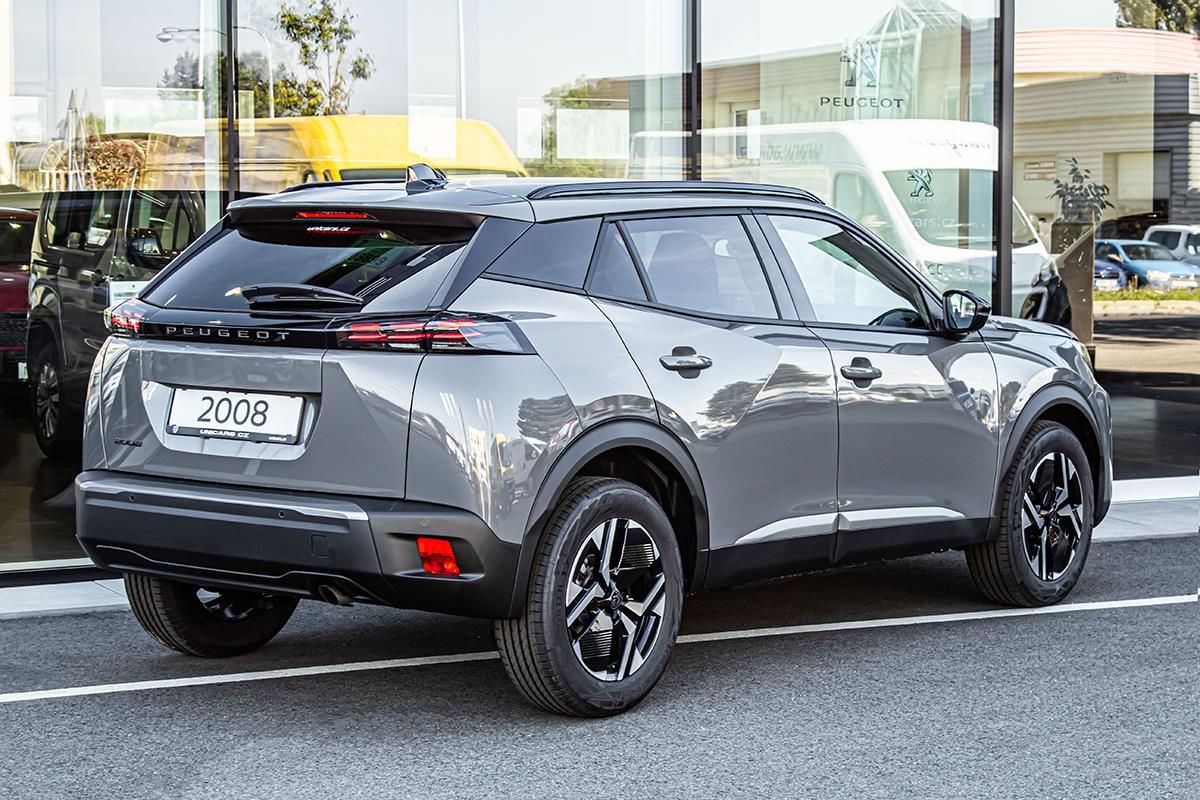 Peugeot 2008, 1,2 ALLURE Hybrid 110 e-DCS6 - fotka 5