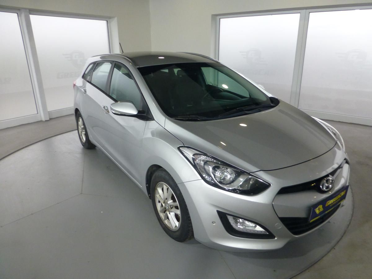 Hyundai i30, 1,6CRDI*ALU**VYHŘ.SED***KAMERA - fotka 3