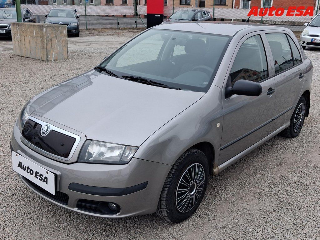 Škoda Fabia, 1.2i,AC,park.asist - fotka 3